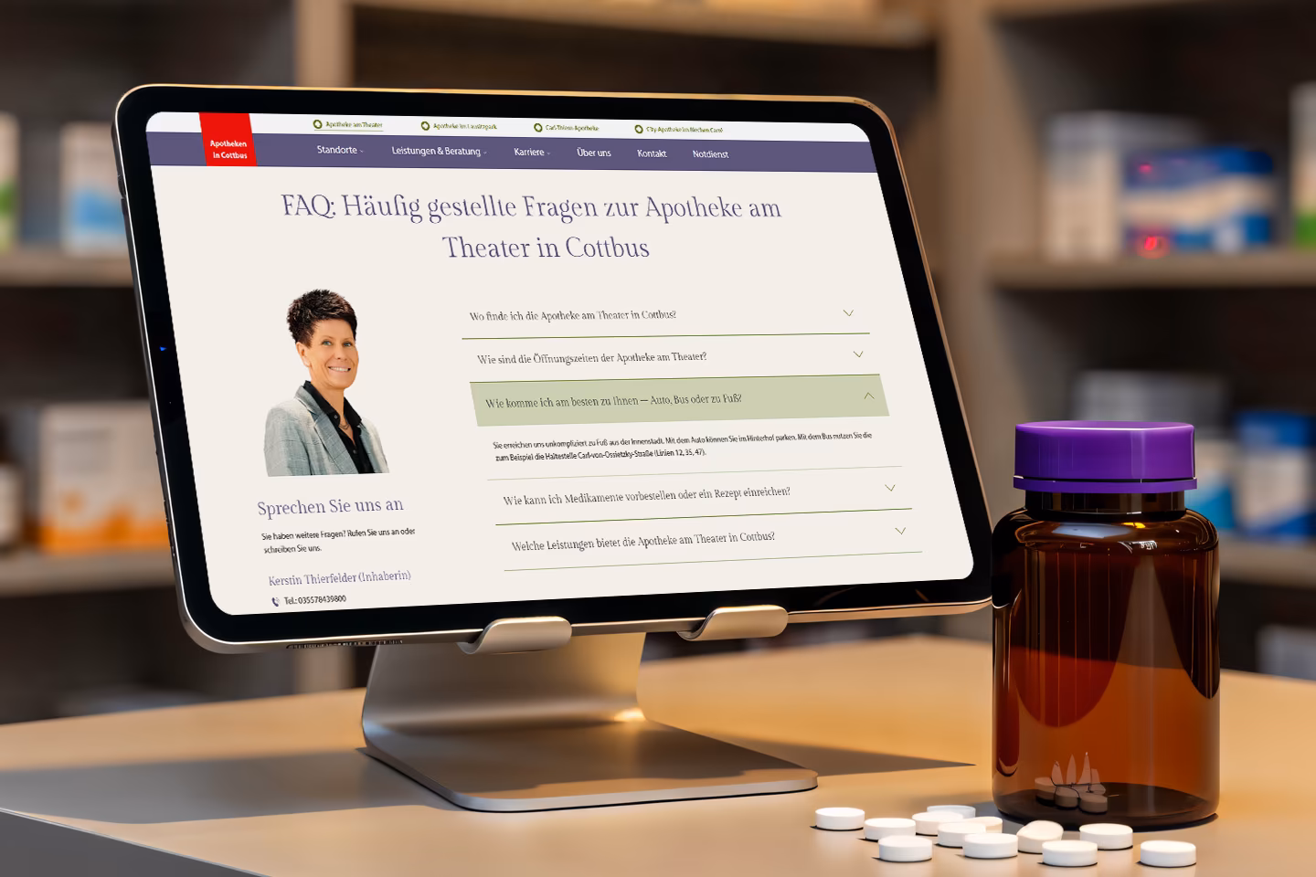 Strukturierte FAQ-Sektion der Apotheke am Theater in Cottbus, optimiert f&uuml;r lokale Suche und Sichtbarkeit in KI-Systemen wie ChatGPT und Google AI