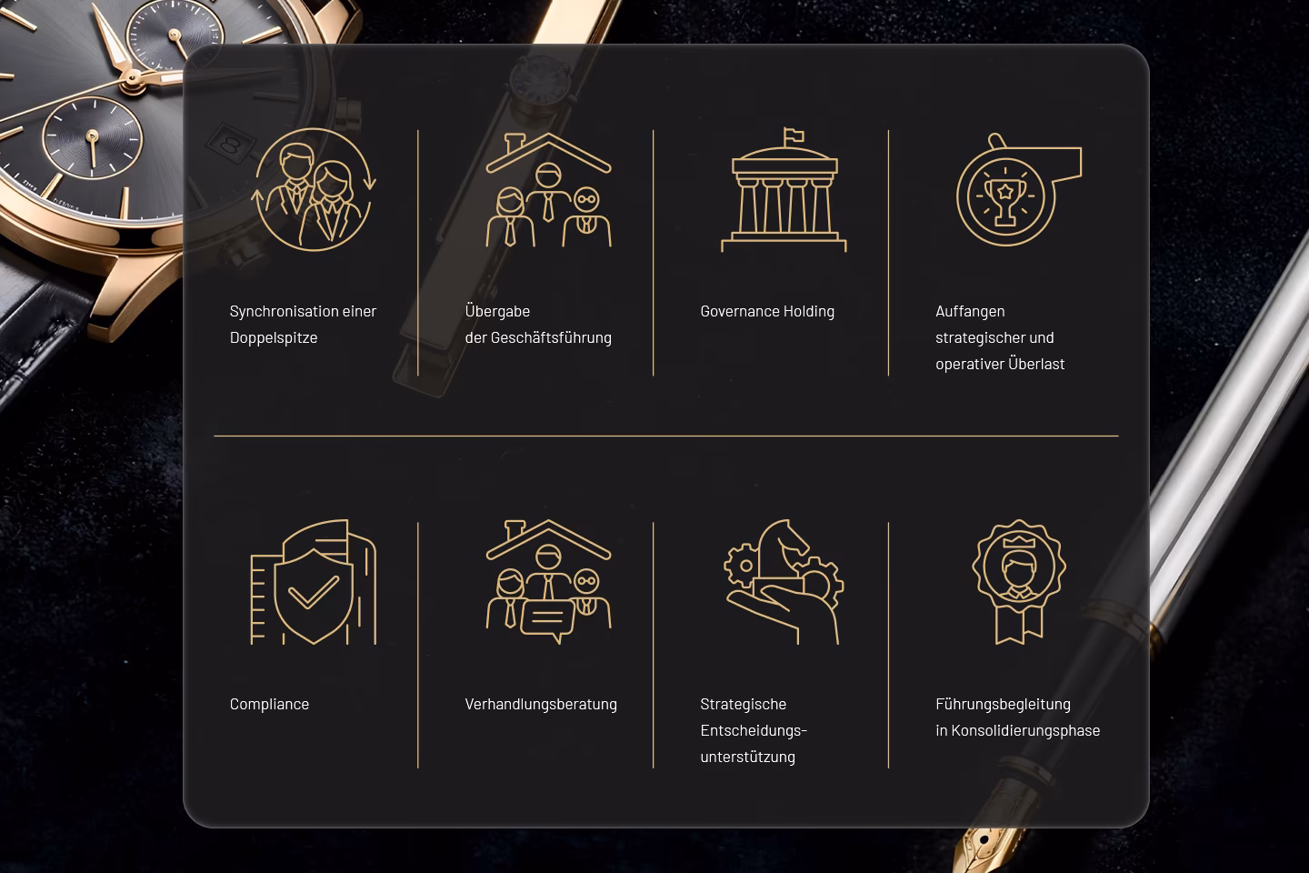 Acht individuelle Gold-Icons f&uuml;r Coaching-Kompetenzen wie Compliance, Verhandlungsberatung und Governance Holding