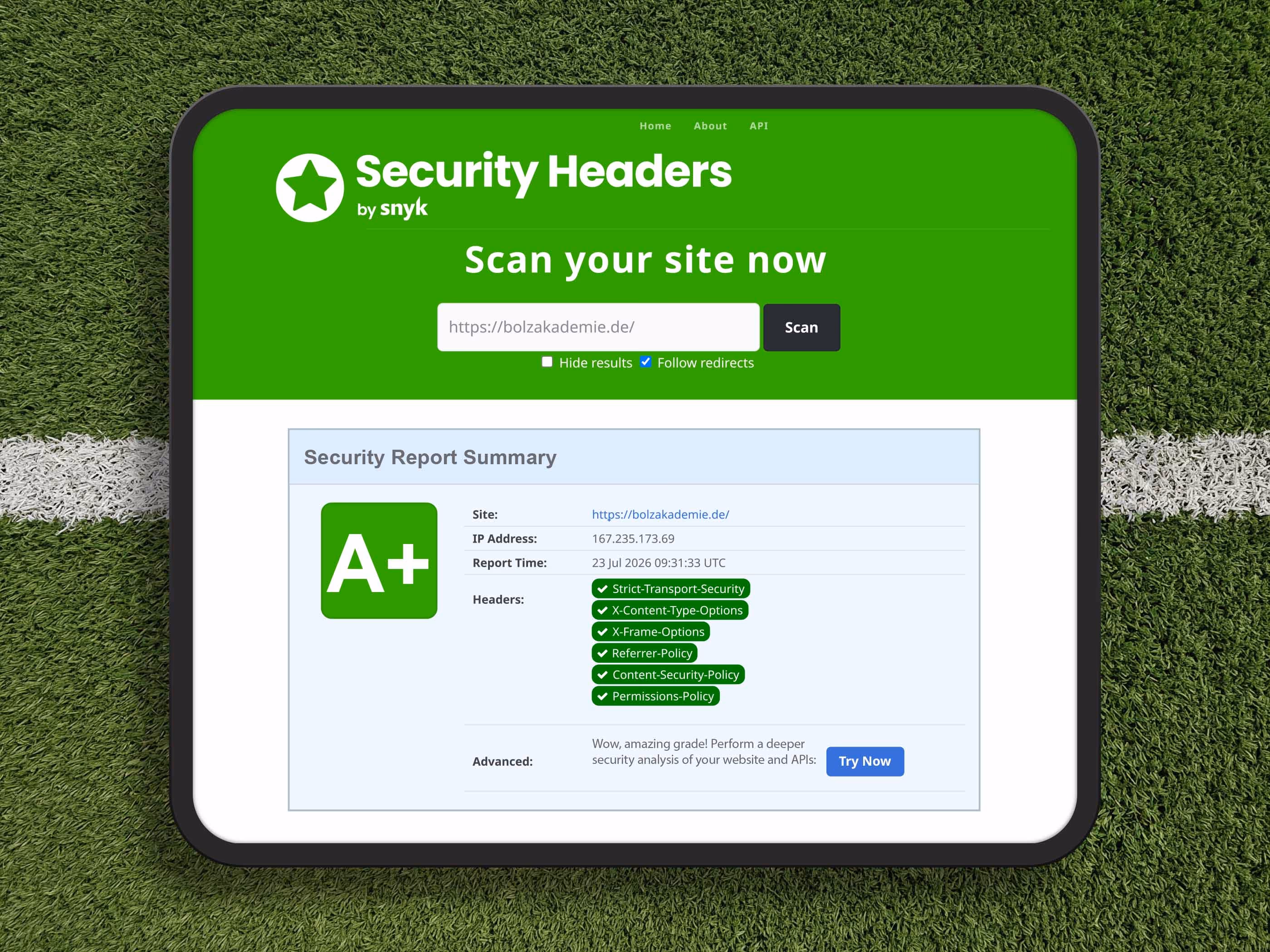 Security-Headers-Report der Bolzakademie-Website mit der Bestnote A+ und allen aktiven Headern