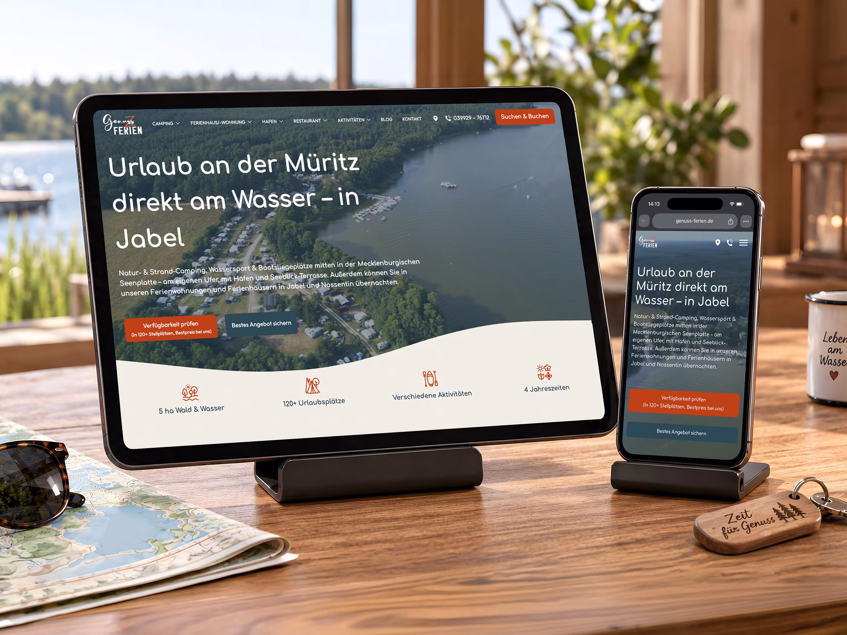 Neue Genuss-Ferien-Startseite mit See-Panorama und Buchungsbuttons auf einem Tablet und einem Smartphone